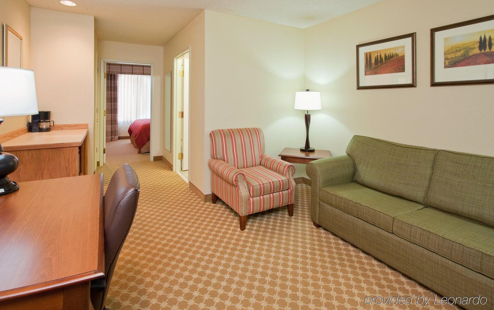 Country Inn & Suites By Radisson, Nevada, Mo Room photo